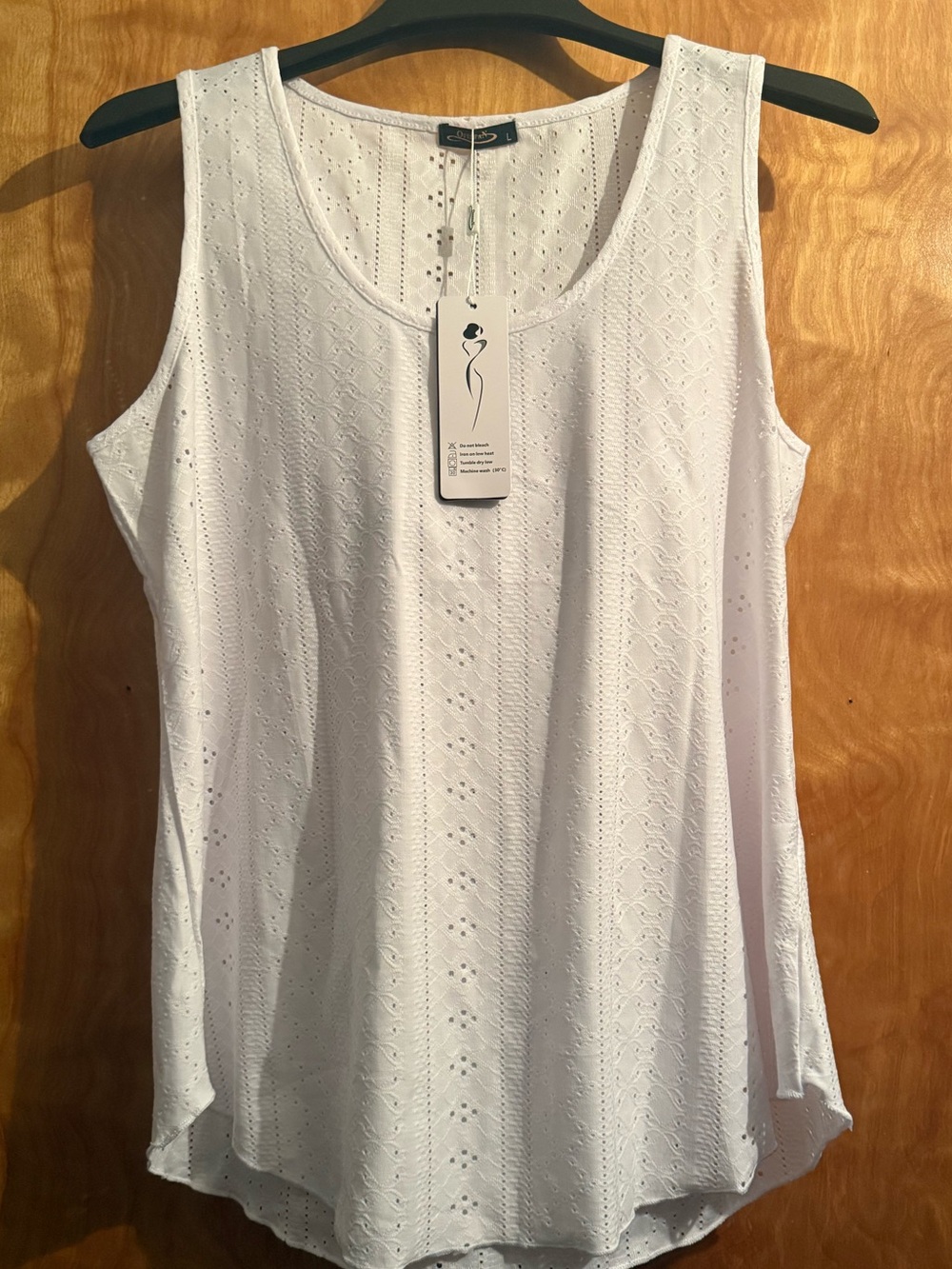 Ofeefan Tank -like White Eyelet Tank Top - Lightweight Summer Size Large NWT